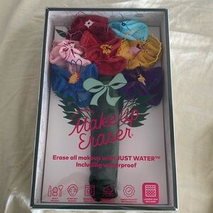 SmartErase MakeupEraser. 8 Water activated make up removers and 1 laundr…